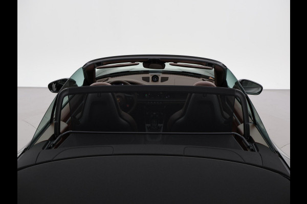 Porsche 911 Cabrio 3.0 CARRERA EXCLUSIVE MANUFAKTUR DARK OLIVE + CLUBLEDER EXCLUSIEF TRUFFEL BRUIN