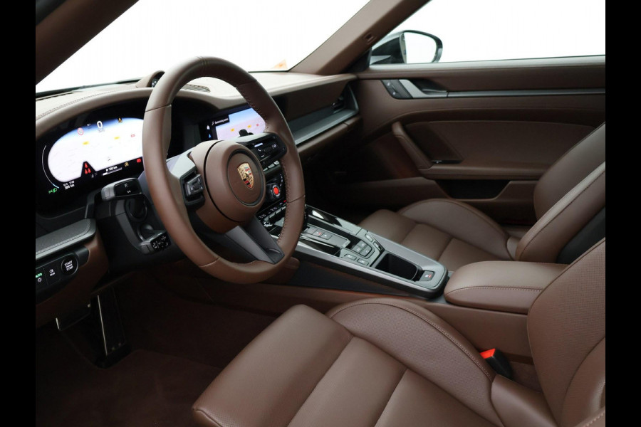 Porsche 911 Cabrio 3.0 CARRERA EXCLUSIVE MANUFAKTUR DARK OLIVE + CLUBLEDER EXCLUSIEF TRUFFEL BRUIN