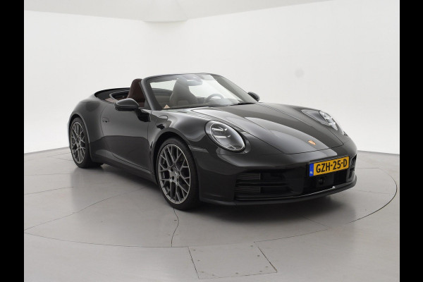 Porsche 911 Cabrio 3.0 CARRERA EXCLUSIVE MANUFAKTUR DARK OLIVE + CLUBLEDER EXCLUSIEF TRUFFEL BRUIN