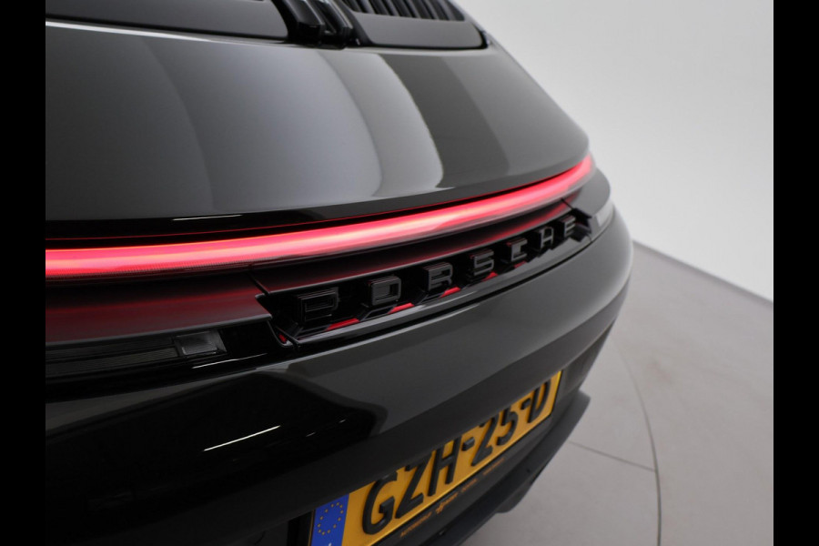 Porsche 911 Cabrio 3.0 CARRERA EXCLUSIVE MANUFAKTUR DARK OLIVE + CLUBLEDER EXCLUSIEF TRUFFEL BRUIN