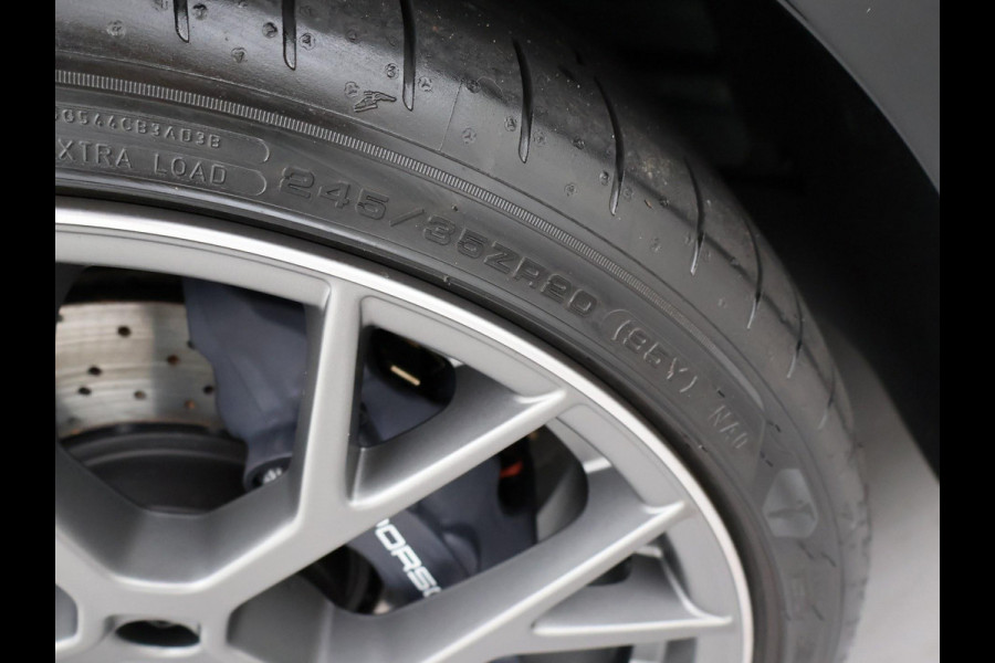 Porsche 911 Cabrio 3.0 CARRERA EXCLUSIVE MANUFAKTUR DARK OLIVE + CLUBLEDER EXCLUSIEF TRUFFEL BRUIN