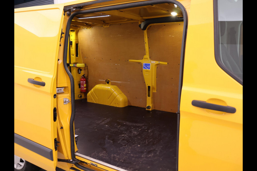 Ford Transit Custom 2.0 TDCI L2H1 TREND + 2250 KG TREKHAAK | CAMERA | CRUISE | AIRCO