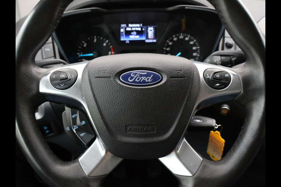 Ford Transit Custom 2.0 TDCI L2H1 TREND + 2250 KG TREKHAAK | CAMERA | CRUISE | AIRCO