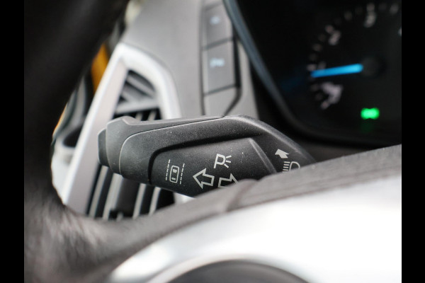 Ford Transit Custom 2.0 TDCI L2H1 TREND + 2250 KG TREKHAAK | CAMERA | CRUISE | AIRCO