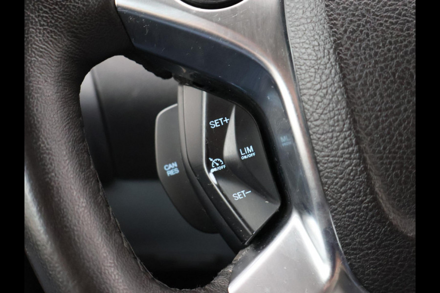 Ford Transit Custom 2.0 TDCI L2H1 TREND + 2250 KG TREKHAAK | CAMERA | CRUISE | AIRCO