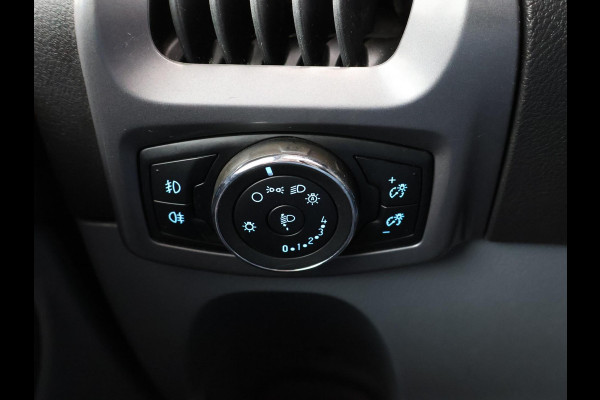 Ford Transit Custom 2.0 TDCI L2H1 TREND + 2250 KG TREKHAAK | CAMERA | CRUISE | AIRCO