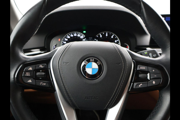 BMW 5 Serie Touring 530i H.E. SPORT-LINE 252 PK AUT8. + LEDER EXCLUSIVE / ADAPTIVE CRUISE / CARPLAY