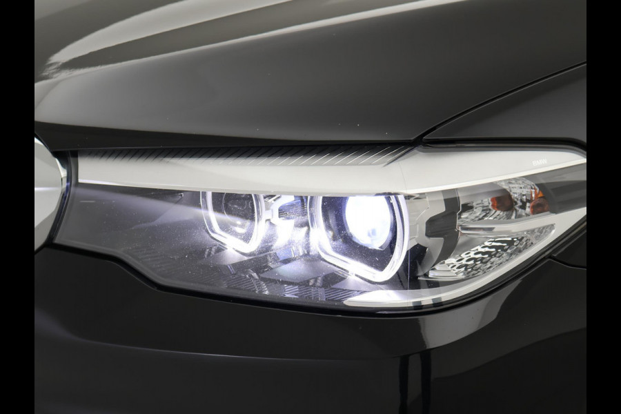 BMW 5 Serie Touring 530i H.E. SPORT-LINE 252 PK AUT8. + LEDER EXCLUSIVE / ADAPTIVE CRUISE / CARPLAY