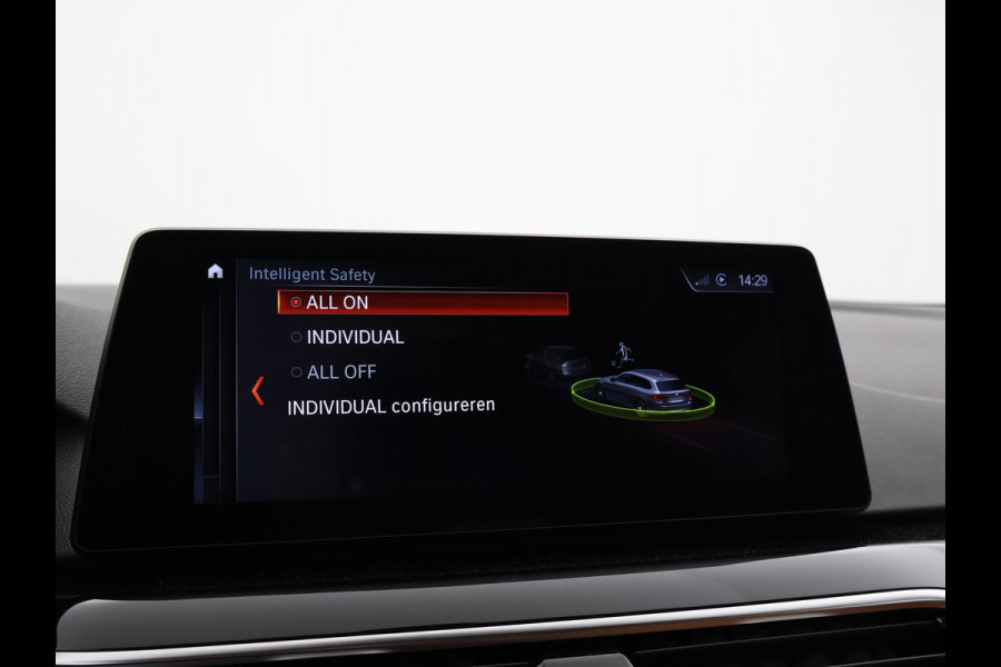 BMW 5 Serie Touring 530i H.E. SPORT-LINE 252 PK AUT8. + LEDER EXCLUSIVE / ADAPTIVE CRUISE / CARPLAY