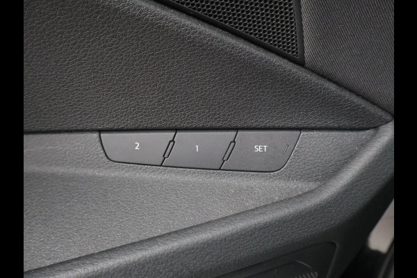Audi e-tron 50 QUATTRO LAUCH EDITION ALL BLACK PACK + TREKHAAK | LUCHTVERING | CAMERA