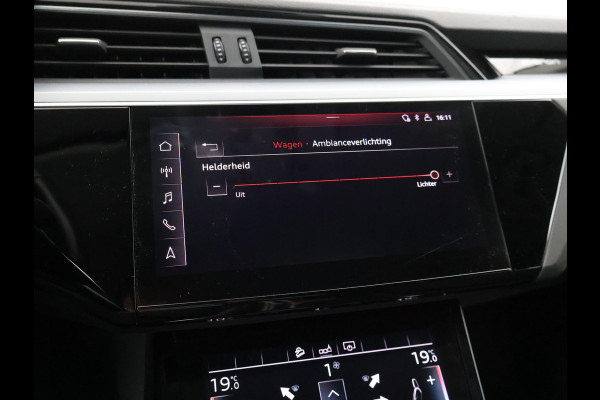 Audi e-tron 50 QUATTRO LAUCH EDITION ALL BLACK PACK + TREKHAAK | LUCHTVERING | CAMERA