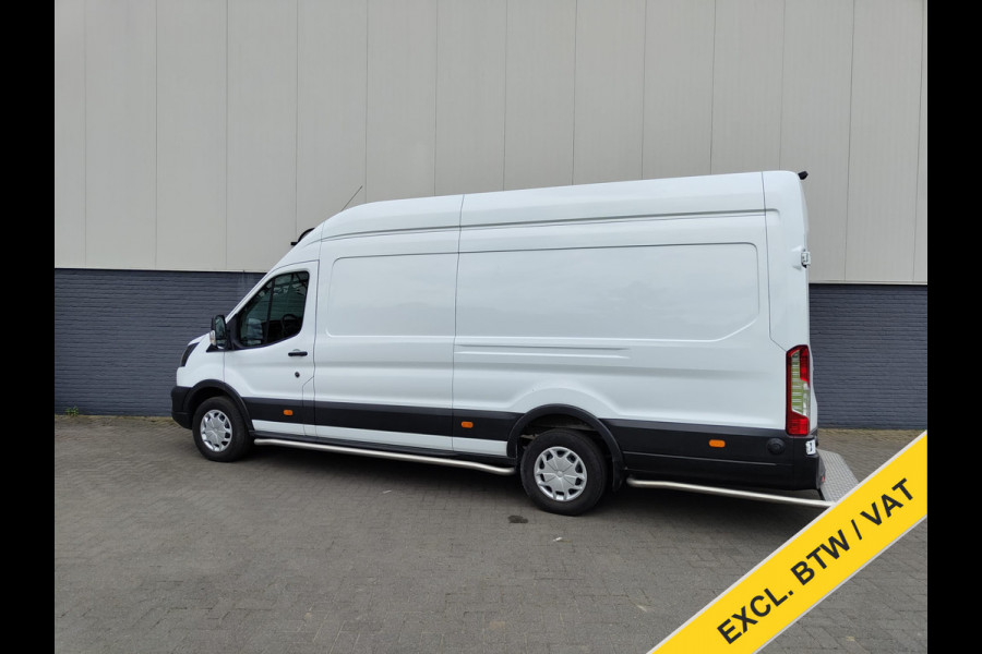 Ford Transit 2.0TDCI 130pk 350 L4H3 Navi Camera Pdc Apple Carplay Android WiFi Airco Cruise Control Voorruit-Verwarmd Regensensor DAB Schuifdeur Betonplex Vloer Wandbetimmering Roll Stability Control Led Spoorwisselassist Euro 6 Zeer Compleet!