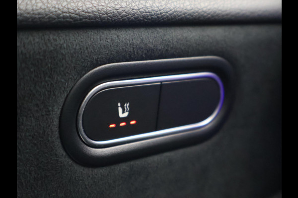 Mercedes-Benz A-Klasse 180 AUT. AMG SPORT + PANORAMA | SFEERVERLICHTING | CAMERA | ADAPTIVE CRUISE | CARPLAY