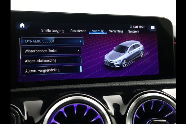 Mercedes-Benz A-Klasse 180 AUT. AMG SPORT + PANORAMA | SFEERVERLICHTING | CAMERA | ADAPTIVE CRUISE | CARPLAY