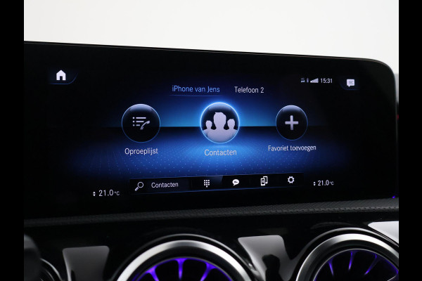 Mercedes-Benz A-Klasse 180 AUT. AMG SPORT + PANORAMA | SFEERVERLICHTING | CAMERA | ADAPTIVE CRUISE | CARPLAY