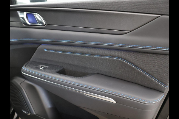 Lynk & Co 01 1.5 + INFINITY | SCHUIFDAK | 20 INCH | SFEERVERLICHTING | ADAPTIVE CRUISE | 360 CAMERA