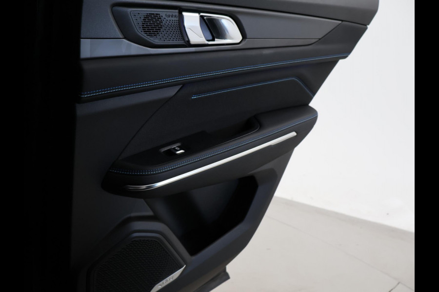 Lynk & Co 01 1.5 + INFINITY | SCHUIFDAK | 20 INCH | SFEERVERLICHTING | ADAPTIVE CRUISE | 360 CAMERA