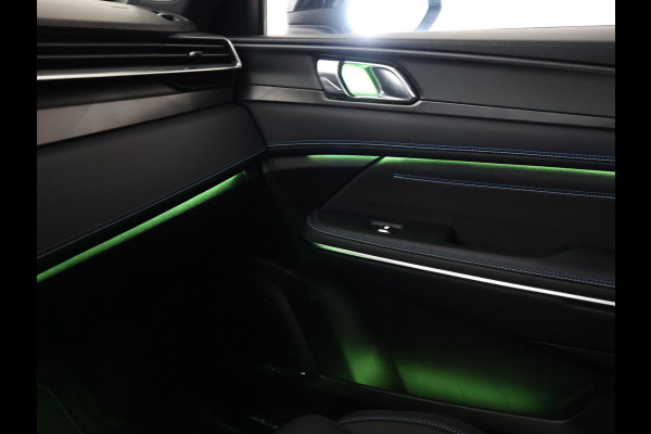 Lynk & Co 01 1.5 + INFINITY | SCHUIFDAK | 20 INCH | SFEERVERLICHTING | ADAPTIVE CRUISE | 360 CAMERA