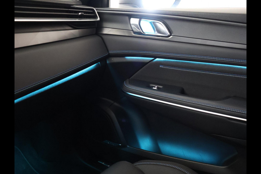 Lynk & Co 01 1.5 + INFINITY | SCHUIFDAK | 20 INCH | SFEERVERLICHTING | ADAPTIVE CRUISE | 360 CAMERA