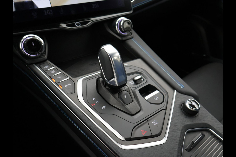 Lynk & Co 01 1.5 + INFINITY | SCHUIFDAK | 20 INCH | SFEERVERLICHTING | ADAPTIVE CRUISE | 360 CAMERA