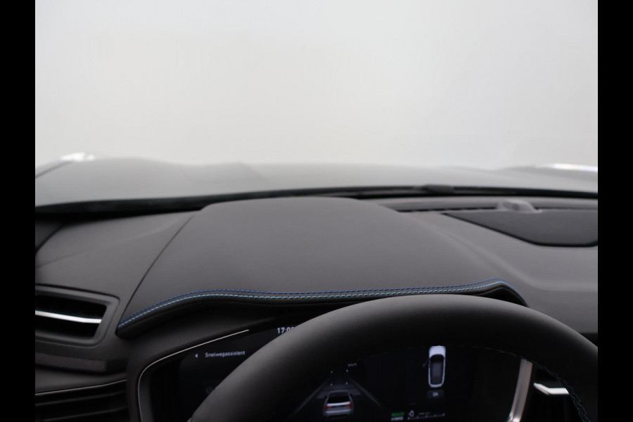 Lynk & Co 01 1.5 + INFINITY | SCHUIFDAK | 20 INCH | SFEERVERLICHTING | ADAPTIVE CRUISE | 360 CAMERA