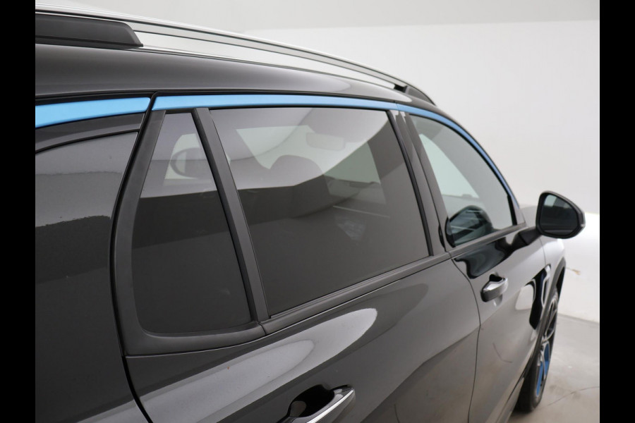 Lynk & Co 01 1.5 + INFINITY | SCHUIFDAK | 20 INCH | SFEERVERLICHTING | ADAPTIVE CRUISE | 360 CAMERA