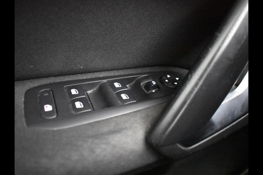 Peugeot 308 SW 1.2 PureTech Blue Lease + Trekhaak