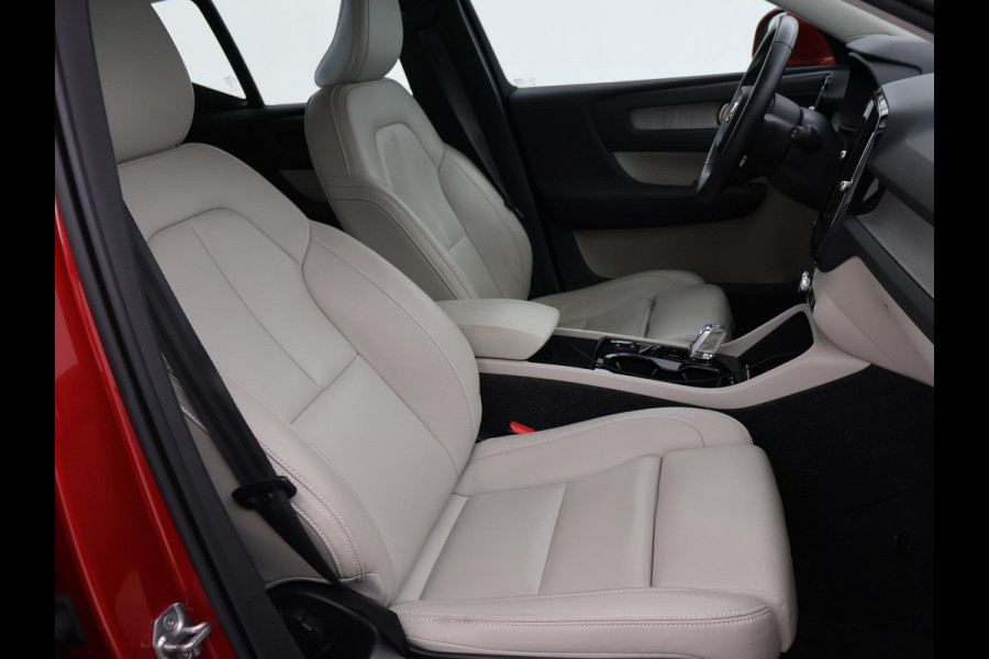 Volvo XC40 1.5 T4 RECHARGE 211 PK AUT. INSCRIPTION + TREKHAAK | LEDER | HARMAN/KARDON | STOELVERW. V+A | ADAPTIVE CRUISE