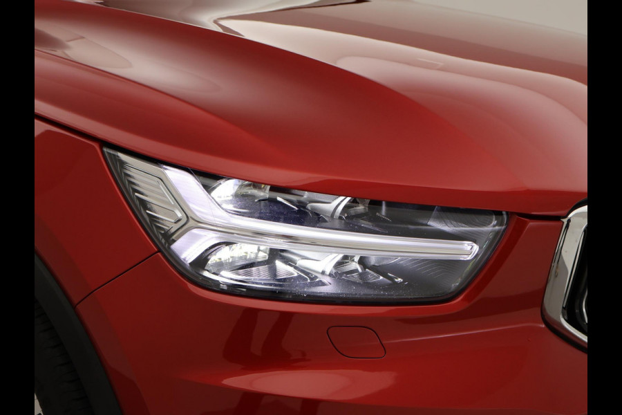 Volvo XC40 1.5 T4 RECHARGE 211 PK AUT. INSCRIPTION + TREKHAAK | LEDER | HARMAN/KARDON | STOELVERW. V+A | ADAPTIVE CRUISE