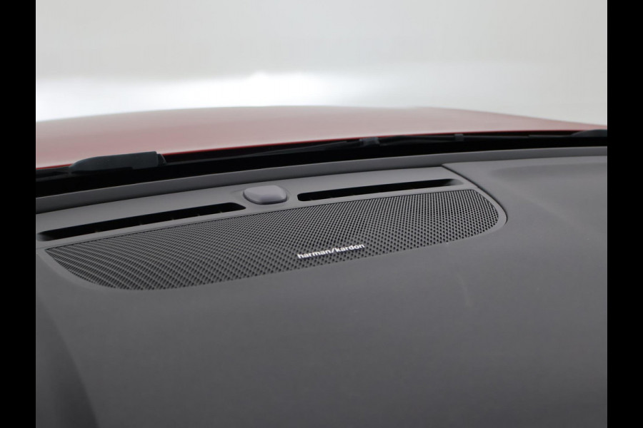 Volvo XC40 1.5 T4 RECHARGE 211 PK AUT. INSCRIPTION + TREKHAAK | LEDER | HARMAN/KARDON | STOELVERW. V+A | ADAPTIVE CRUISE