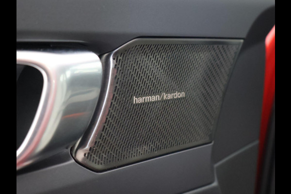 Volvo XC40 1.5 T4 RECHARGE 211 PK AUT. INSCRIPTION + TREKHAAK | LEDER | HARMAN/KARDON | STOELVERW. V+A | ADAPTIVE CRUISE