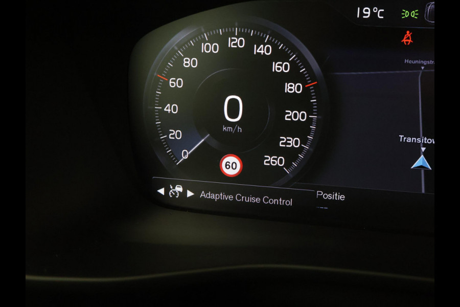 Volvo XC40 1.5 T4 RECHARGE 211 PK AUT. INSCRIPTION + TREKHAAK | LEDER | HARMAN/KARDON | STOELVERW. V+A | ADAPTIVE CRUISE