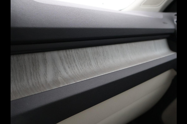 Volvo XC40 1.5 T4 RECHARGE 211 PK AUT. INSCRIPTION + TREKHAAK | LEDER | HARMAN/KARDON | STOELVERW. V+A | ADAPTIVE CRUISE