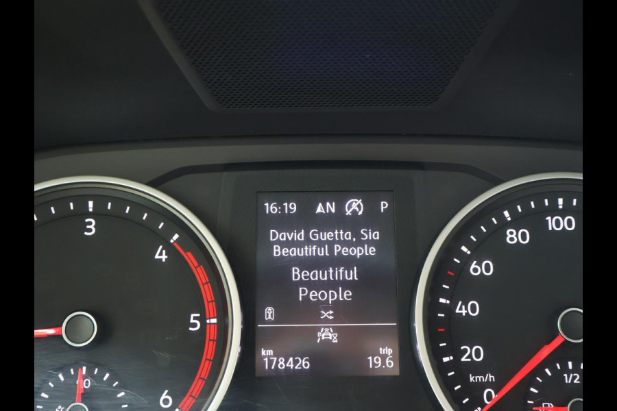 MAN TGE 35 2.0 TDI 177 PK AUT. 4X4 4WD DUBBEL CABINE 6-PERS. + 3500 KG TREKHAAK | ADAPTIVE CRUISE | CAMERA