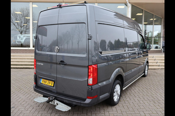 Volkswagen Crafter 35 2.0 TDI 140 PK DSG L3H3 + 3000 KG TREKHAAK + ADAPTIVE CRUISE / STUUR+ STOELVERW. / MASSAGE / LED / CAMERA