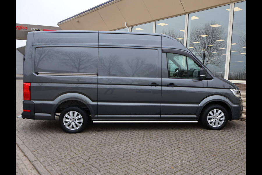 Volkswagen Crafter 35 2.0 TDI 140 PK DSG L3H3 + 3000 KG TREKHAAK + ADAPTIVE CRUISE / STUUR+ STOELVERW. / MASSAGE / LED / CAMERA