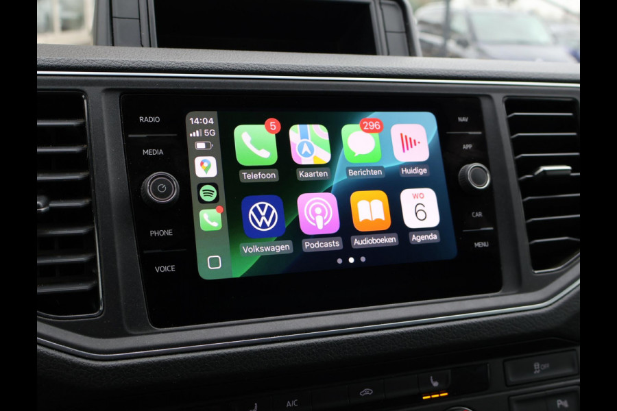 Volkswagen Crafter 35 2.0 TDI 140 PK DSG L3H3 + 3000 KG TREKHAAK + ADAPTIVE CRUISE / STUUR+ STOELVERW. / MASSAGE / LED / CAMERA