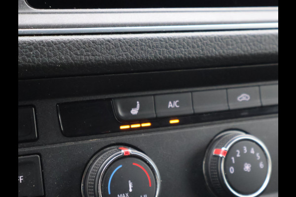 Volkswagen Crafter 35 2.0 TDI 140 PK DSG L3H3 + 3000 KG TREKHAAK + ADAPTIVE CRUISE / STUUR+ STOELVERW. / MASSAGE / LED / CAMERA