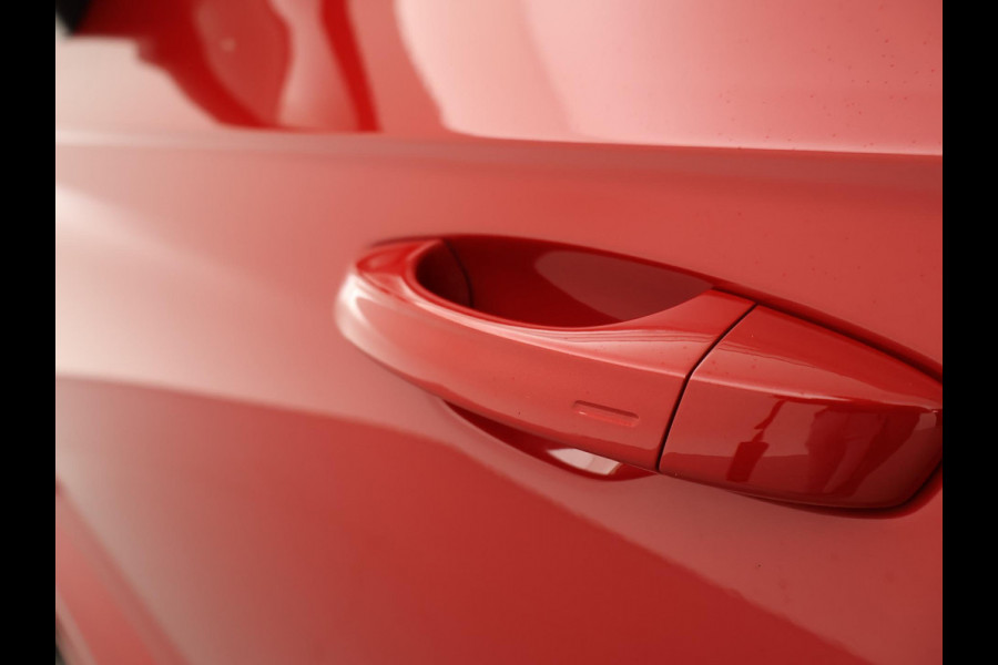 Volkswagen Touareg R 3.0 TSi V6 eHybrid 4MOTION R 462 PK *CHILI RED* + PANORAMA | STOELVENTILATIE | LUCHTVERING | DYNAUDIO | HEAD-UP DISPLAY