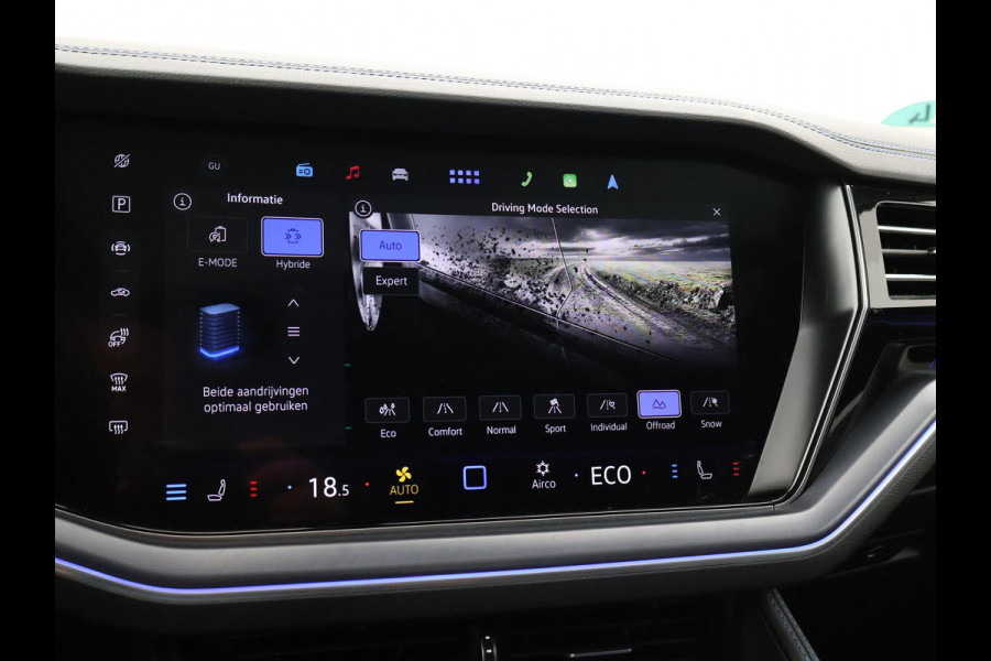 Volkswagen Touareg R 3.0 TSi V6 eHybrid 4MOTION R 462 PK *CHILI RED* + PANORAMA | STOELVENTILATIE | LUCHTVERING | DYNAUDIO | HEAD-UP DISPLAY