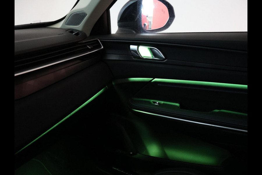 Lynk & Co 01 1.5 HYBRID 261 PK AUT. + PANORAMA | 360 CAMERA | SFEERVERLICHTING | ADAPTIVE CRUISE | FULL LED