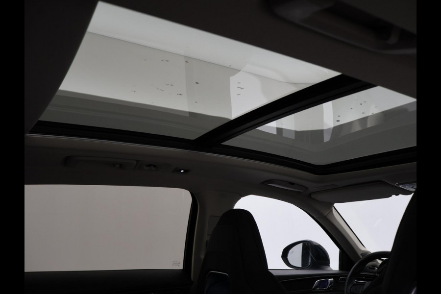 Lynk & Co 01 1.5 HYBRID 261 PK AUT. + PANORAMA | 360 CAMERA | SFEERVERLICHTING | ADAPTIVE CRUISE | FULL LED