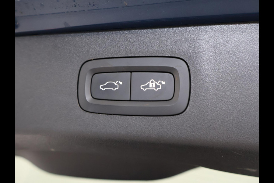 Lynk & Co 01 1.5 HYBRID 261 PK AUT. + PANORAMA | 360 CAMERA | SFEERVERLICHTING | ADAPTIVE CRUISE | FULL LED