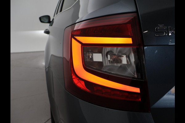 Škoda Octavia Combi 1.0 TSI DSG AUT. STYLE BUSINESS + DIGITALE COCKPIT | SFEERVERLICHTING | CARPLAY | CANTON | TREKHAAK