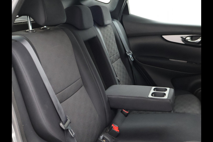 Nissan QASHQAI 1.2 + CAMERA | NAVIGATIE | STOELVERWARMING | DAB | PDC | 17 INCH | CLIMATE | CRUISE CONTROL