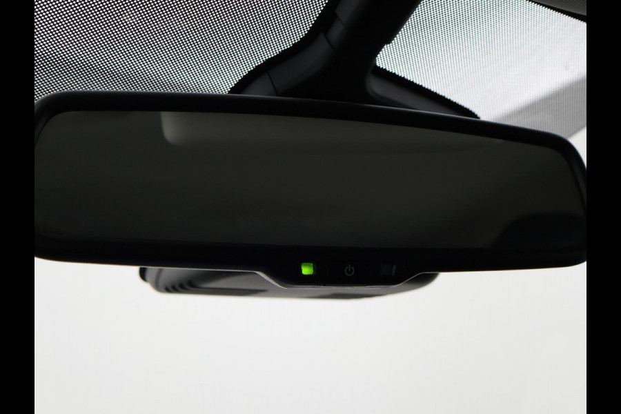 Nissan QASHQAI 1.2 + CAMERA | NAVIGATIE | STOELVERWARMING | DAB | PDC | 17 INCH | CLIMATE | CRUISE CONTROL