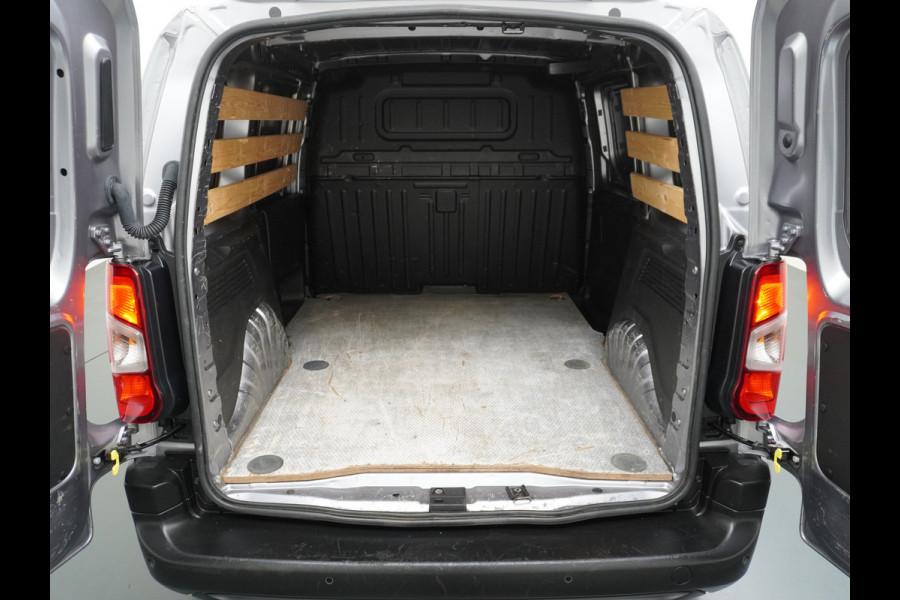 Opel Combo 1.5D 102PK L1H1 Pdc Airco ECC Cruise Control Lichtsensor Schuifdeur Betonplex vloer Lat om Lat Betimmering Tussenwand Euro 6