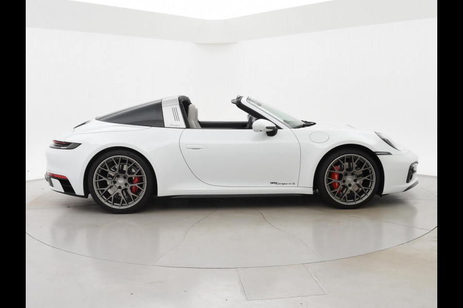 Porsche 911 TARGA 4S 3.0 992 ORIG. NL *17.979 KM* + SPORTUITLAAT / SFEERVERLICHTING / 360 CAMERA
