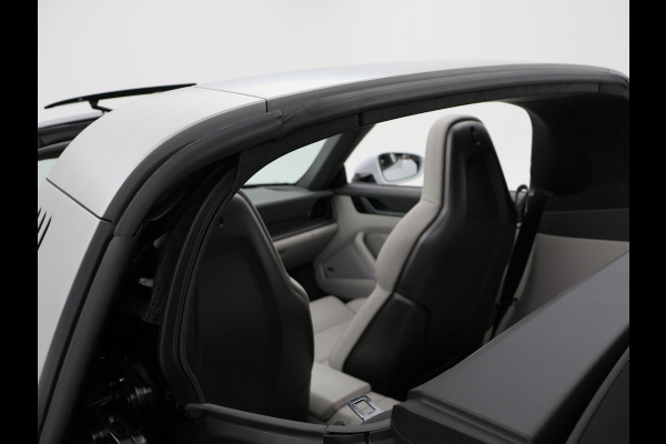 Porsche 911 TARGA 4S 3.0 992 ORIG. NL *17.979 KM* + SPORTUITLAAT / SFEERVERLICHTING / 360 CAMERA