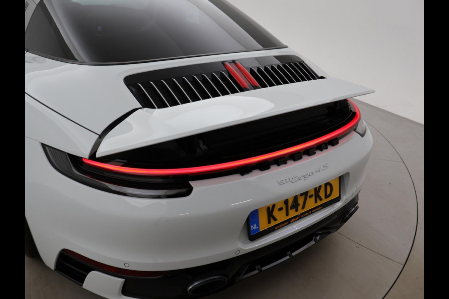 Porsche 911 TARGA 4S 3.0 992 ORIG. NL *17.979 KM* + SPORTUITLAAT / SFEERVERLICHTING / 360 CAMERA